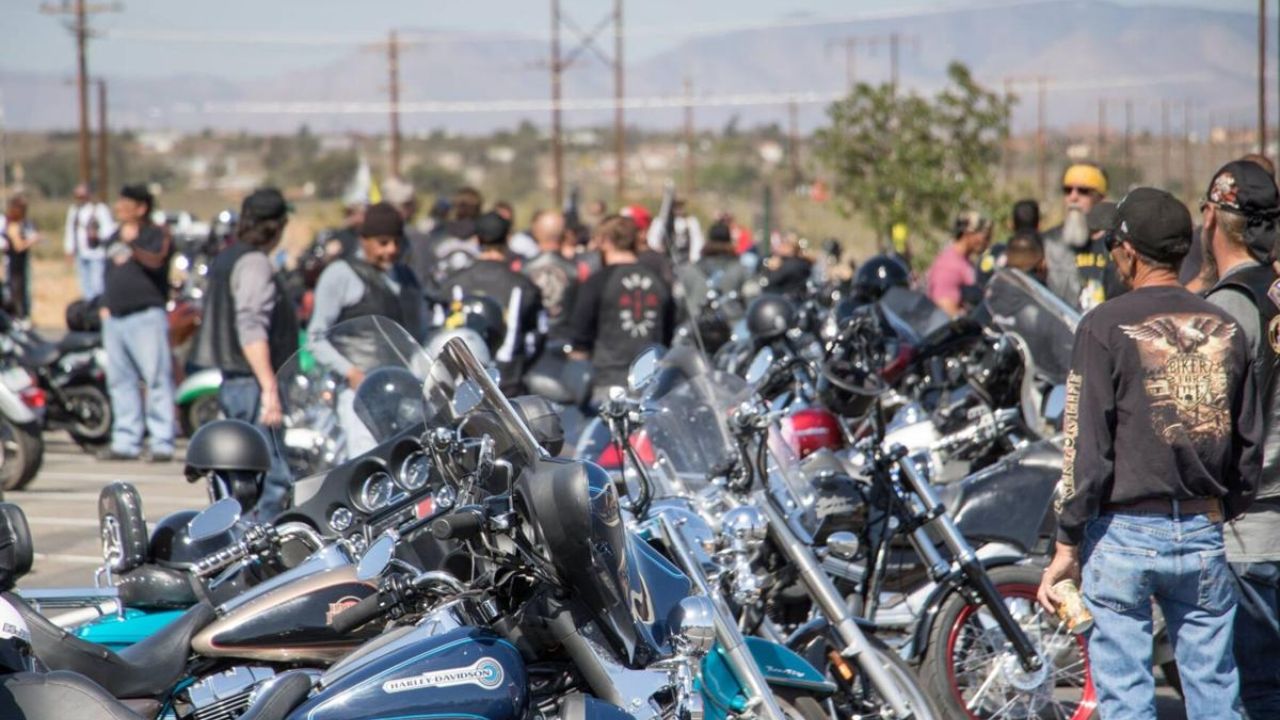 Exclusive Bikers Turn Out for Annual Blessing at Calvary Chapel