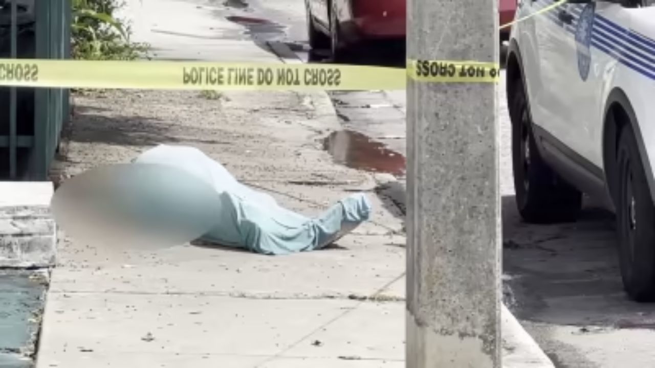 Man Found Dead on Miami Sidewalk Police Launch Investigation