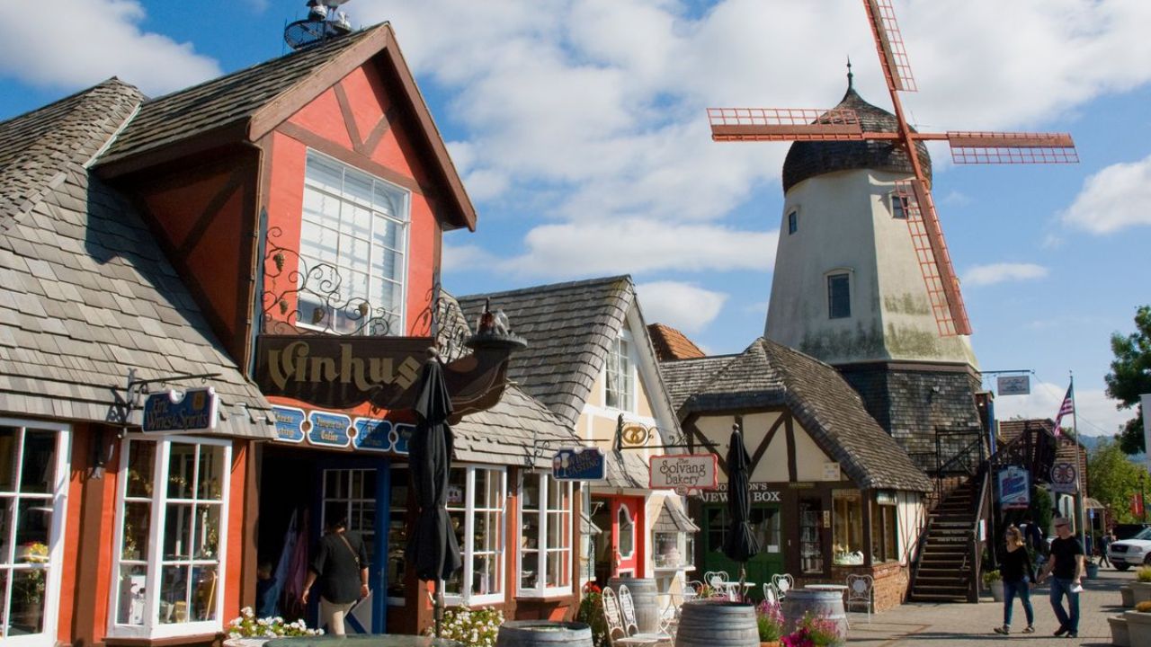 Charming Small Towns in Los Angeles County