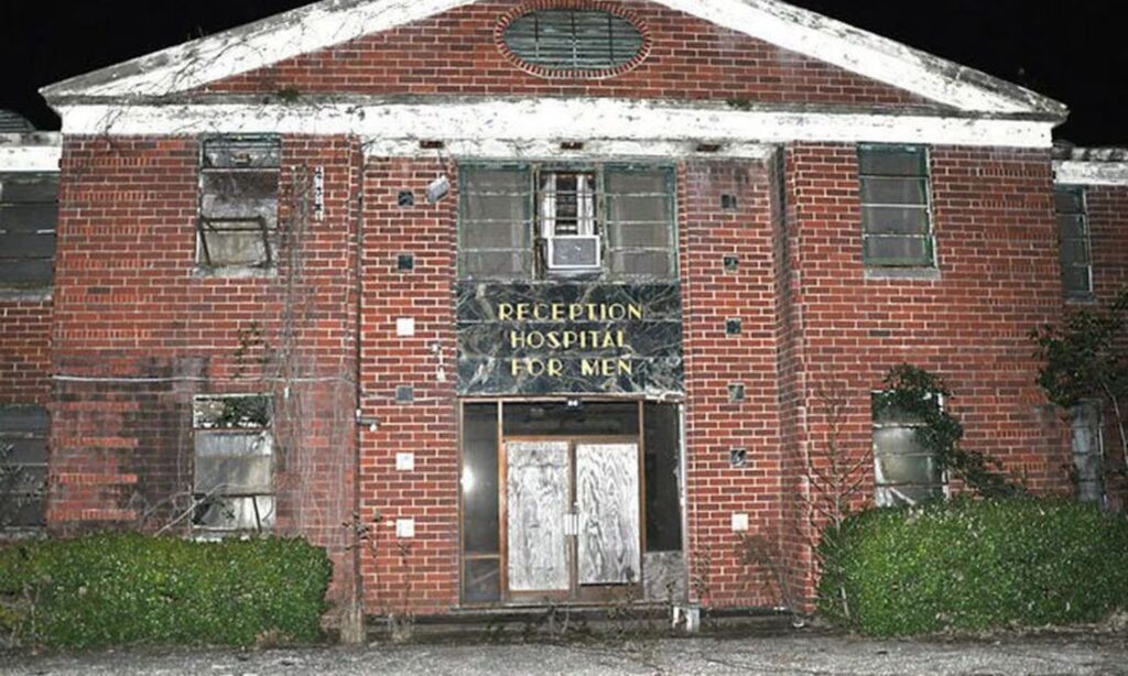 The Story Behind This Haunted Hospital in Alabama is Terrifying