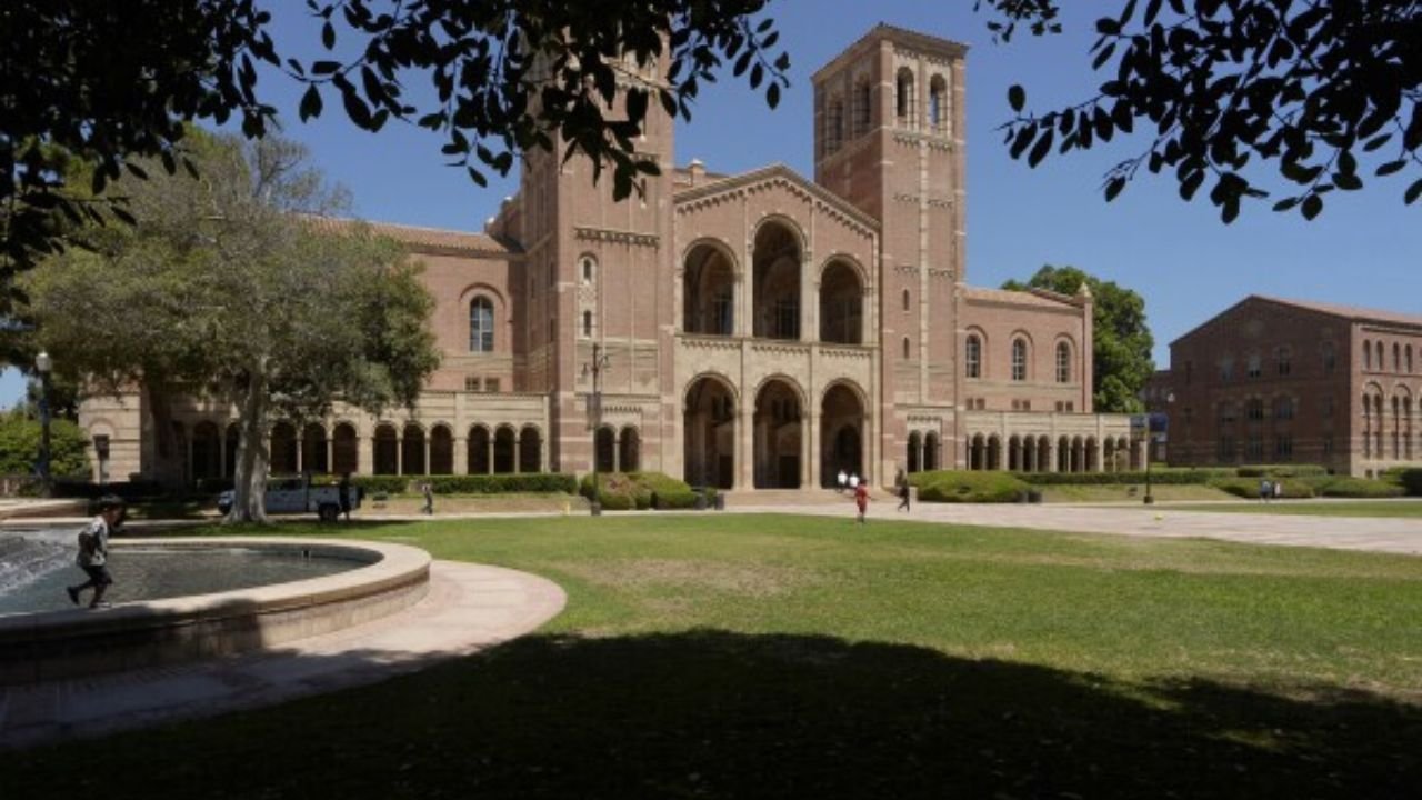 California bill proposes priority college admissions for descendants of slaves