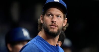 Clayton Kershaw to return to Los Angeles Dodgers: reports