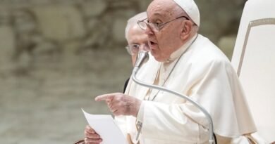 Pope Francis has ‘mild’ kidney failure: What is it?