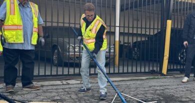 Hundreds of volunteers come together for Mayor Bass’ Service Day L.A. 