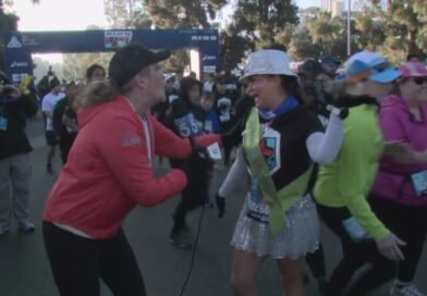 And they’re off! Runners participate in LA 5K race at Dodger Stadium 