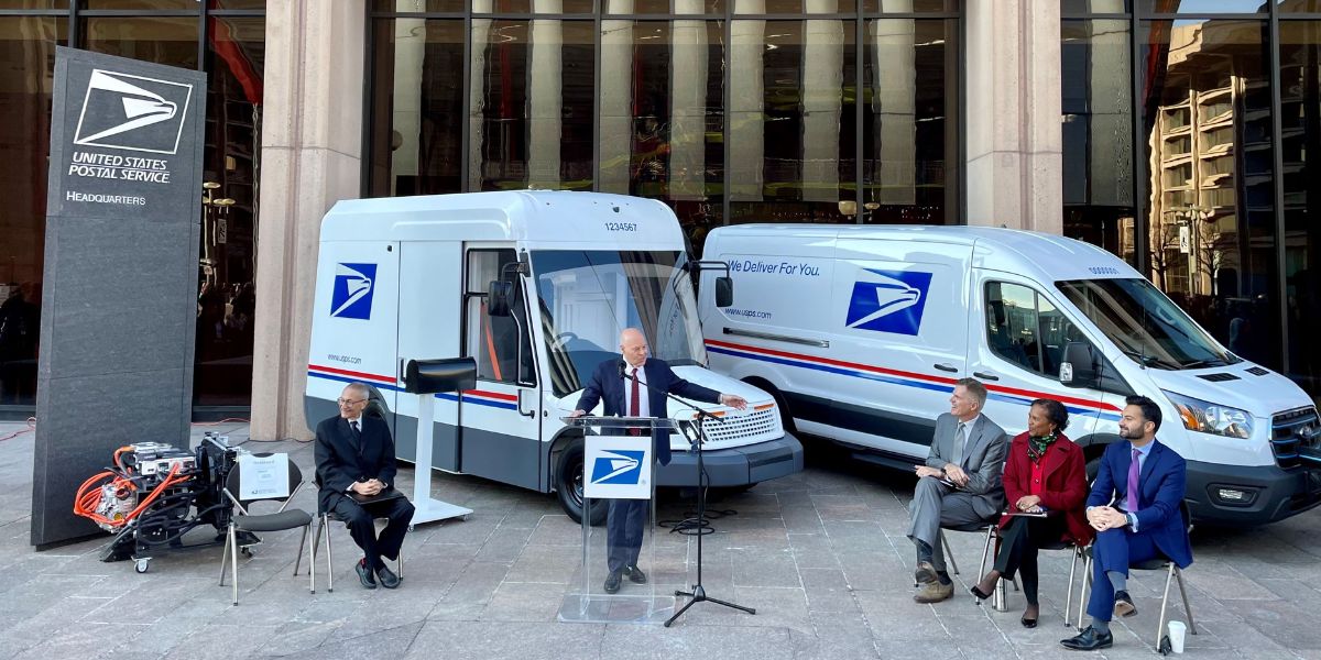 Republicans Want USPS to Ditch New Electric Trucks in Sweeping Bill