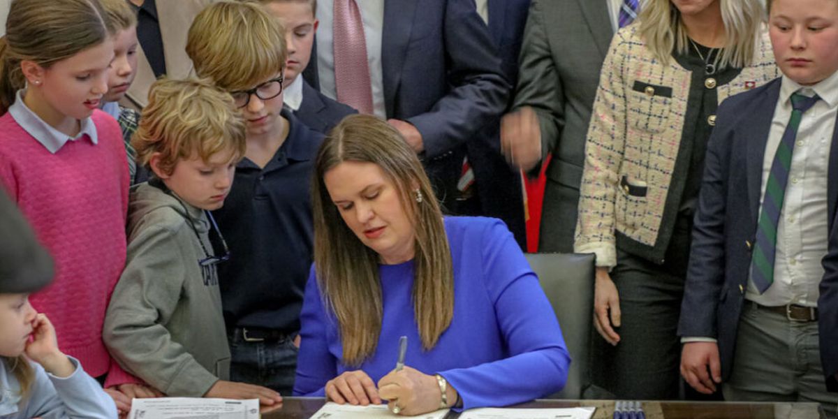 Arkansas Education Department Awards Bonuses to Over 4,200 Teachers