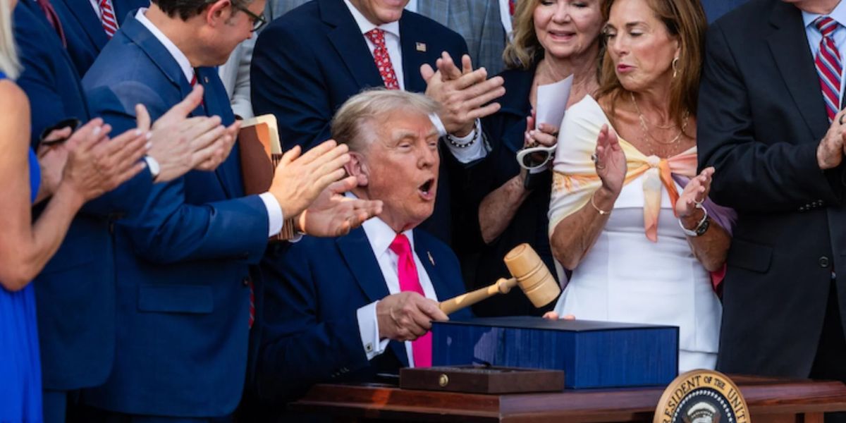 New Trump-Backed Law Gives Tipped Workers and Hourly Employees Major Tax Breaks